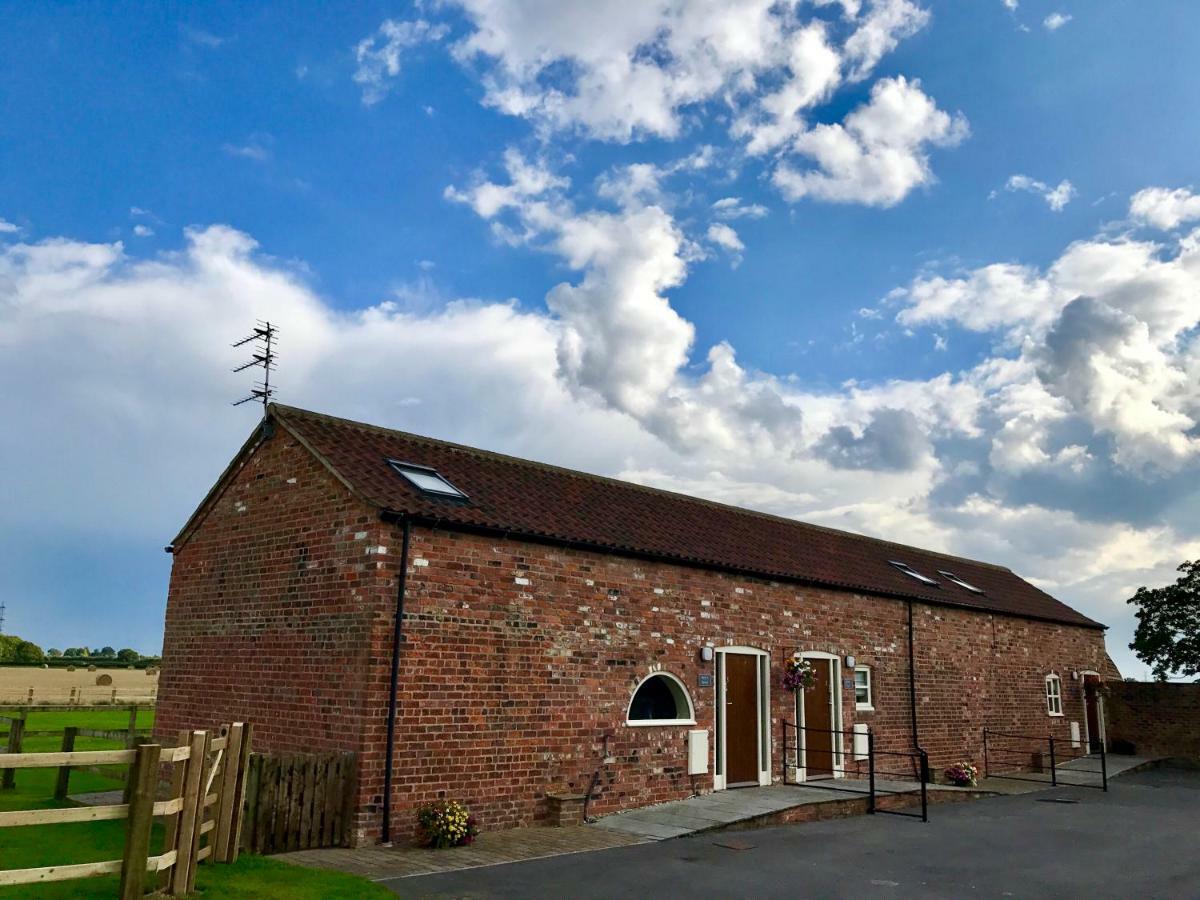 Grange Farm * Wressell
